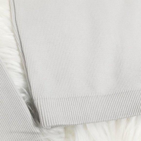 Dynamite | Light Gray Long Sleeve Scoop Neck Cropped Shirt Top S - Picture 6 of 6